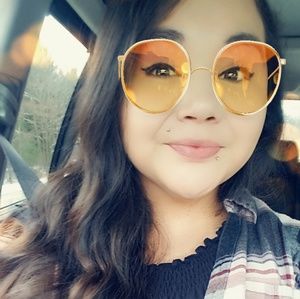 Meet your Posher, Allie